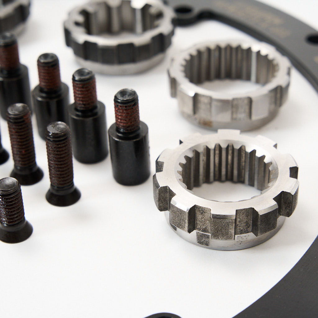 UniClutch Upgrade Zweischeibenkupplung für OEM Zweimassenschwungrad passend für BMW N54, N55, B58, S55 und Toyota Supra B58