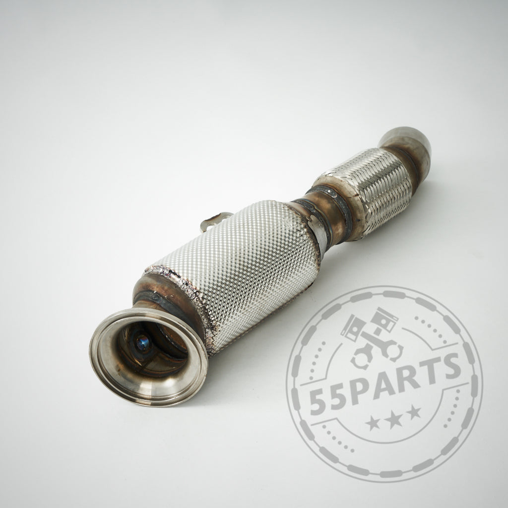 HJS ECE Downpipe B58 passend für BMW M140i, 340i, 440i, 540i, 640i, 740i (F- und G-Serie OPF & Non-OPF) von HJS mit Netzstruktur, dargestellt auf hellem Hintergrund.