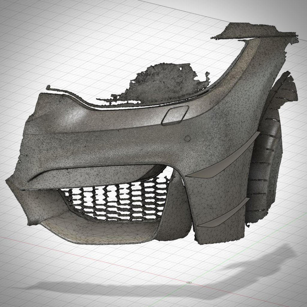 Vier 55Parts Echtcarbon Canards passend für BMW F82/F83 M4 & M4 CS, hergestellt aus echter Kohlefaser, dargestellt auf einer weißen Oberfläche mit einem schwachen Logo-Wasserzeichen.