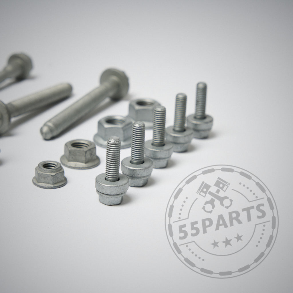 Eine Reihe von Einbauset Schraubenset Fahrwerk passend für BMW F80 M3, F82/3 M4, F87 M2 inkl. Sondermodelle auf einer weißen Fläche mit einem Fahrwerk Einbaukit-Logo-Wasserzeichen.