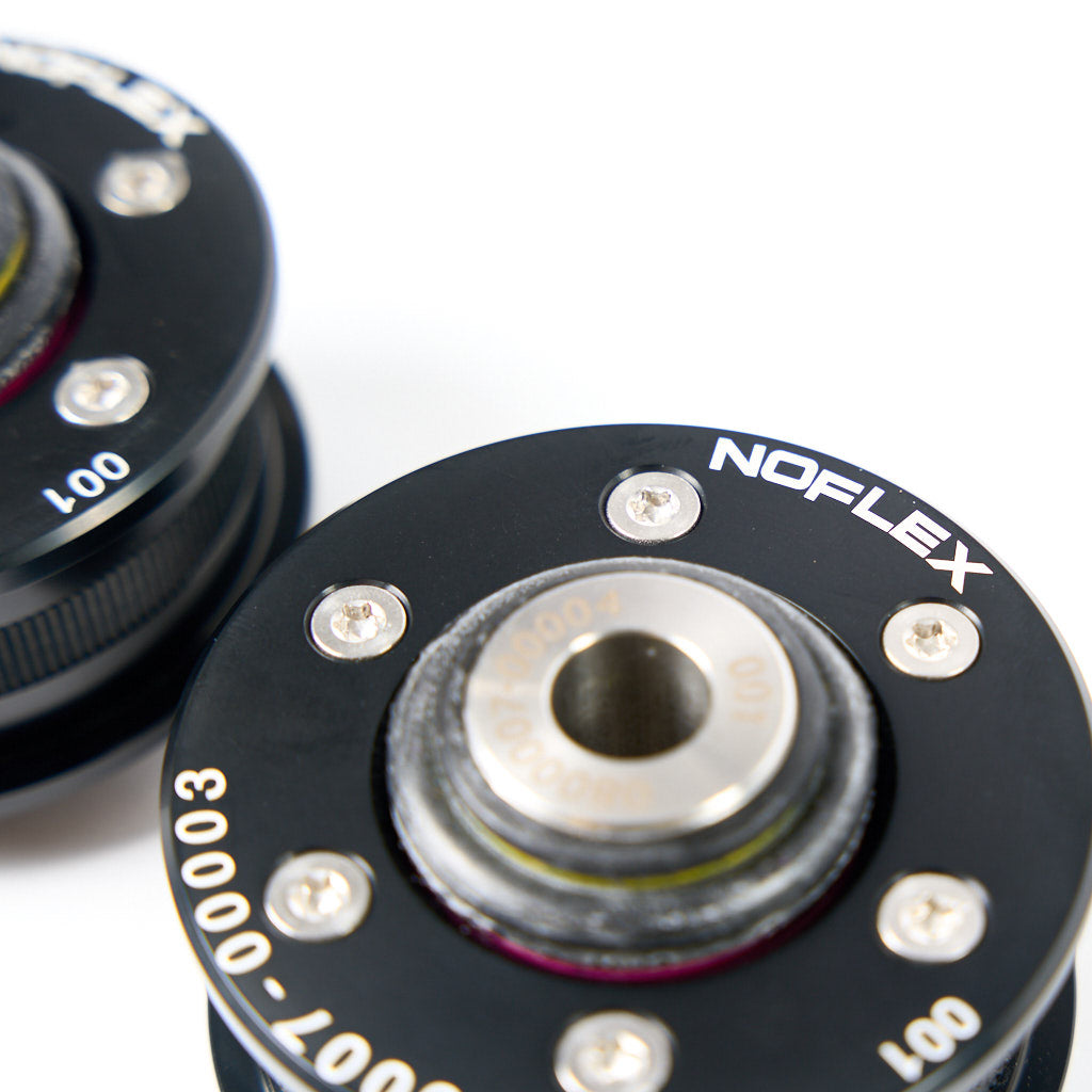 NoFlex Bearings: Uniball Lager für vorderen Querlenker vorne passend für  Golf 7, Audi A3, Seat Leon und Skoda Octavia 3