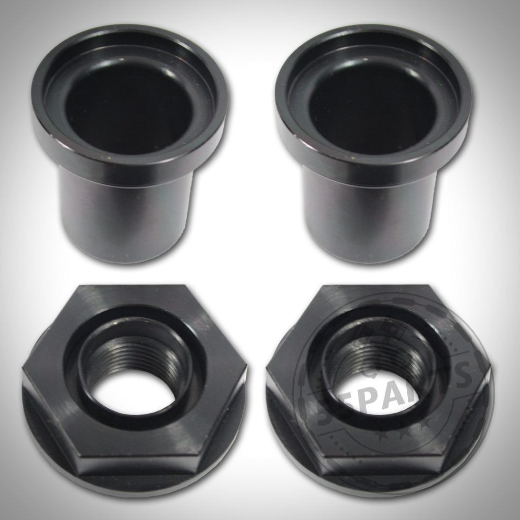 Vier schwarze Epytec-Metallteile für den Radnaben-Umbau Lochkreis 5x120 des BMW E30: zwei zylindrische Adapterhülsen-Abstandshalter und zwei Sechskantmuttern, angeordnet auf weißem Hintergrund.