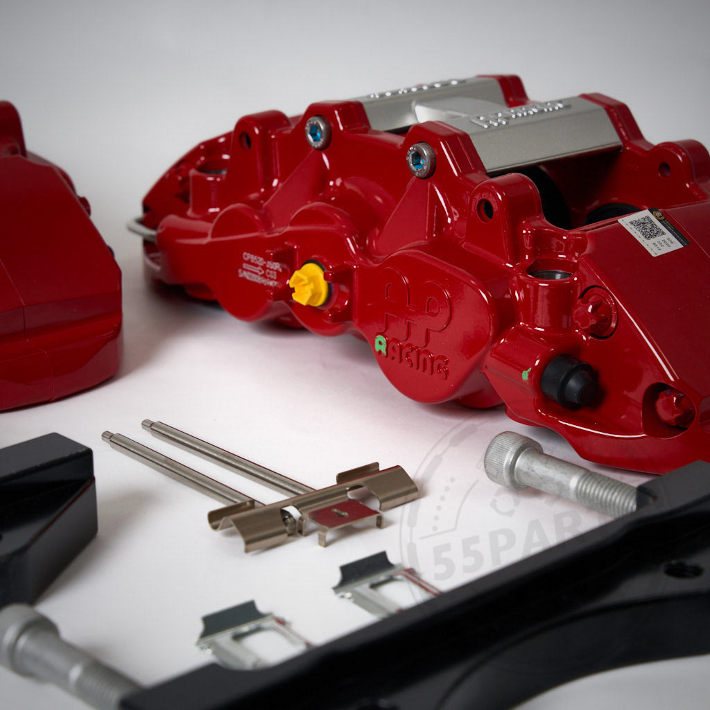 55Parts Special: AP Racing Radi-CAL CP8520 6-Kolben 370x36mm Big Brake Kit für Straßeneinsatz mit Metallteilen, inspiriert von BMW Modellen und entwickelt für überlegene Rennstrecken-Performance.