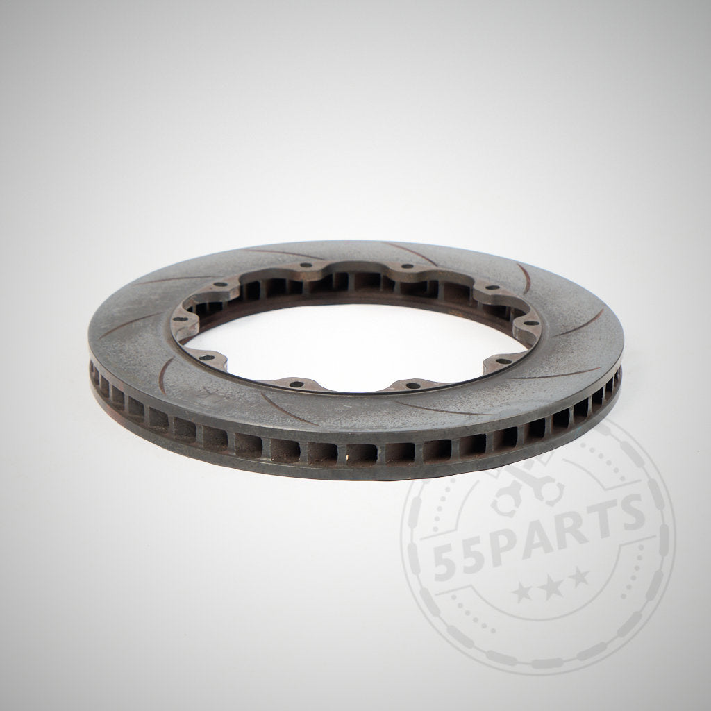 Das 55Parts-Special: Belüfteter Brembo-Bremsscheibenrotor mit 355 x 32 mm Reibringen, perfekt für Upgrades mit dem Big Brake Kit passend für BMW oder Rennstrecke, abgebildet auf einem schlichten weißen Hintergrund mit einem dezenten 55Parts-Wasserzeichen.