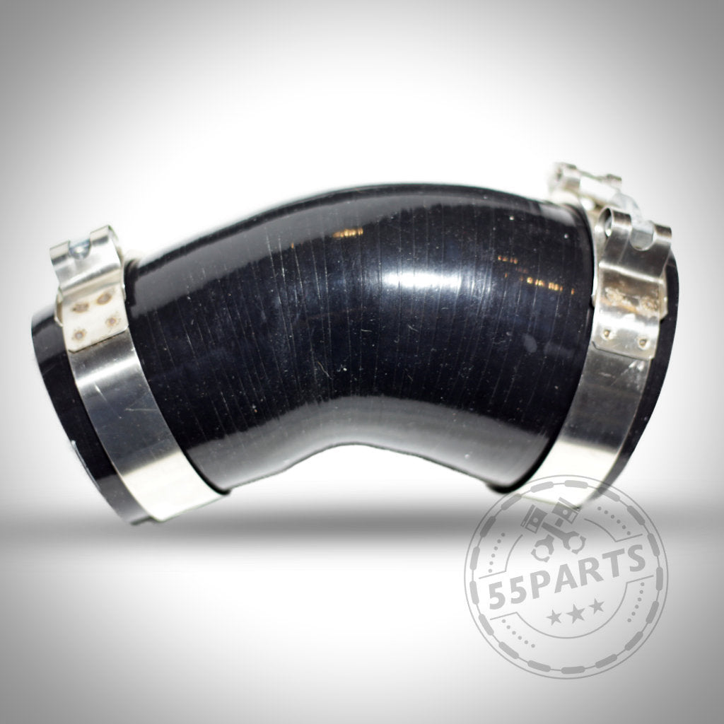 Aluminium Chargepipe, passend für BMW 135i/335i(x) N55 E-Serie, inklusive Gutachten. Gezeigt vor weißem Hintergrund mit dezentem 55Parts-Wasserzeichen.