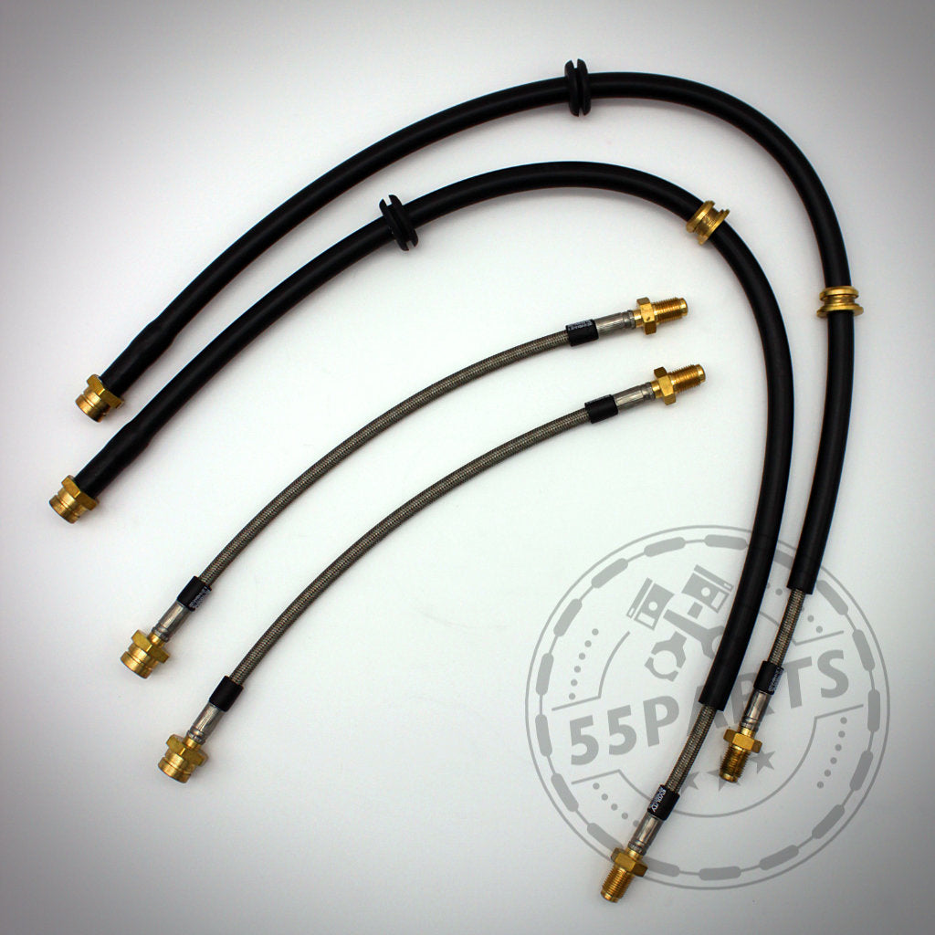Vier Fischer Stahlflex Bremsleitungen mit ABE, passend für BMW E-Serie (E3x, E4x, E6x, E8x, E9x), mit Metallanschlüssen auf weißem Hintergrund.