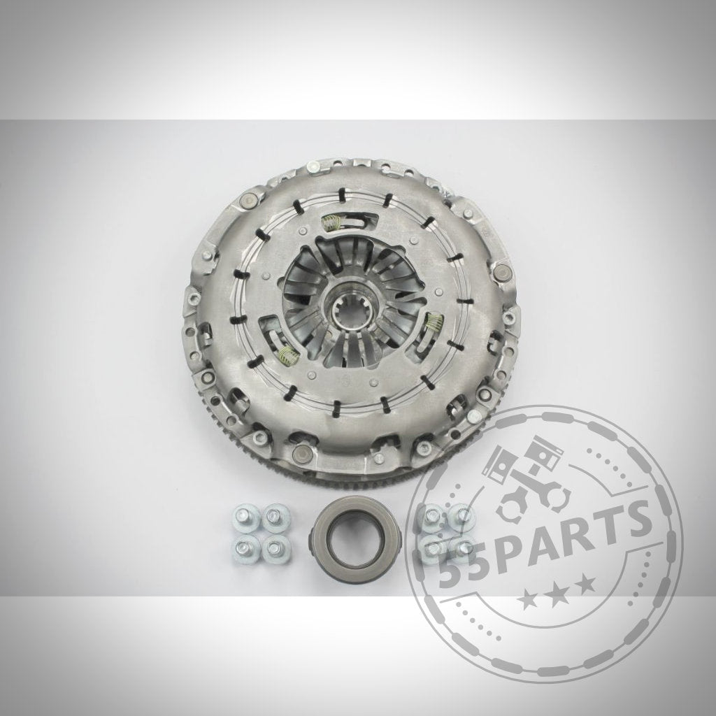 55Parts Exclusive Upgrade Kupplung mit EMS passend für BMW M50, M52, M54, S52, S54 (inkl. Druckplatte, Ausrücklager &amp; Schrauben) auf weißem Hintergrund. Bietet hervorragende Standfestigkeit und zuverlässige Leistung.